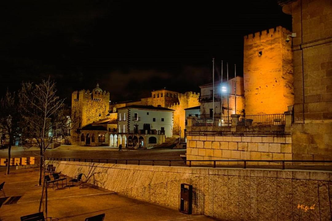Las Cuatro Esquinas De Caces Exterior foto