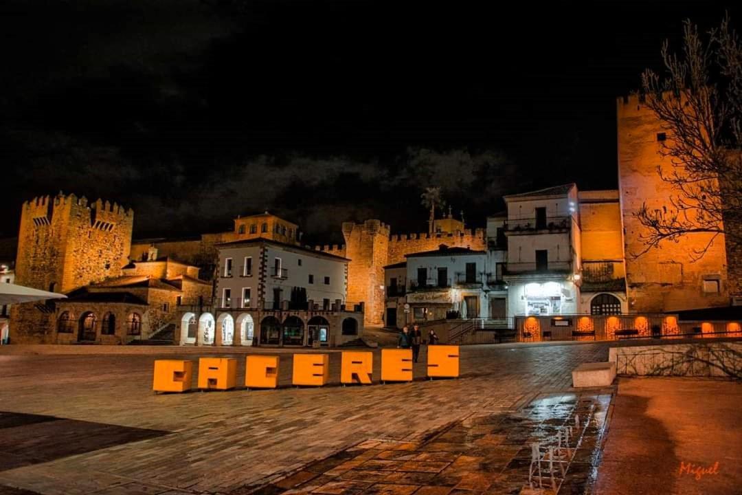 Las Cuatro Esquinas De Caces Exterior foto