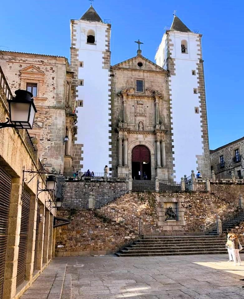 Las Cuatro Esquinas De Caces Exterior foto